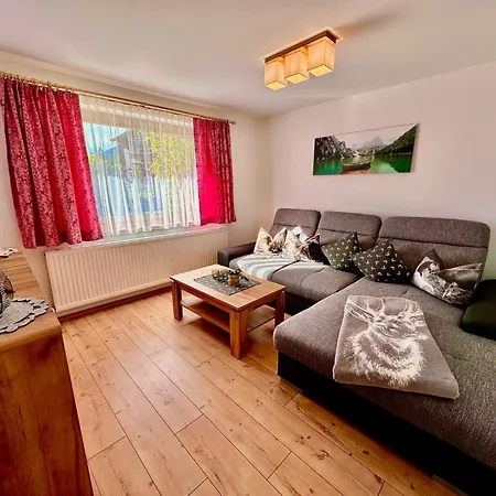 דירה Haus Bergkristall ליוטאש