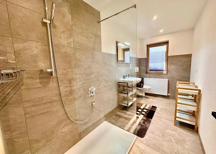 דירה Haus Bergkristall ליוטאש